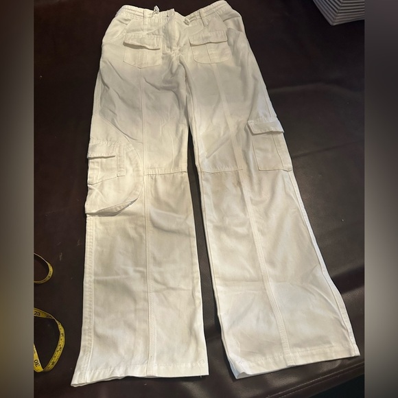 Brandy melvillle cargo pants - Picture 1 of 9